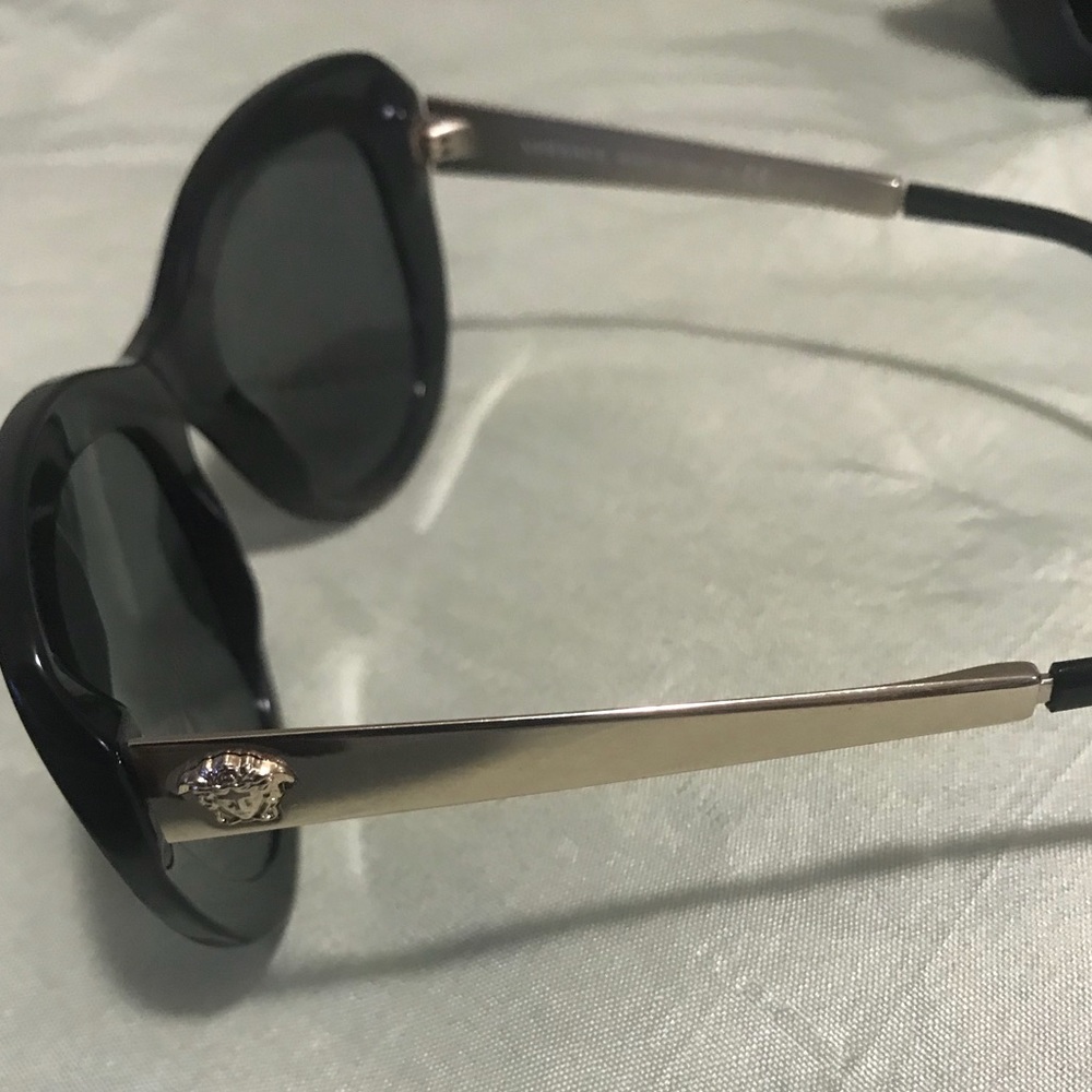 Sun glasses